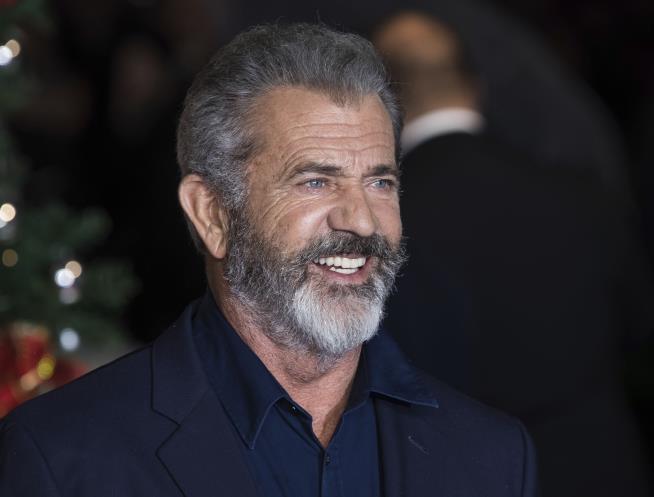 No One Knew Mel Gibson Had the Virus