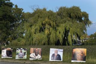 Park Hosts Drive-Thru Memorial
