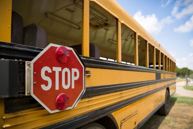 At Least 2 Killed in Tenn. School Bus Crash