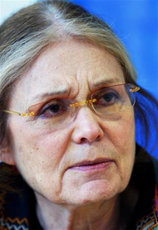 Palin's on the Wrong Side of Women's History: Steinem