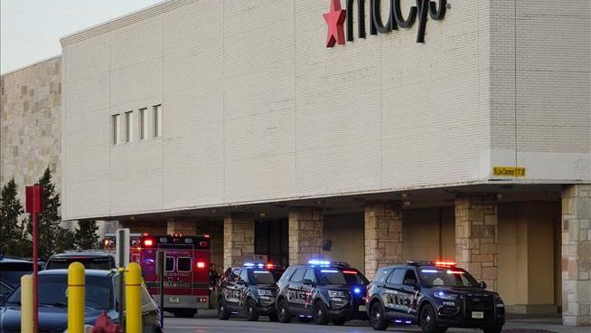 Police Hunt Suspect After Wisconsin Mall Shooting