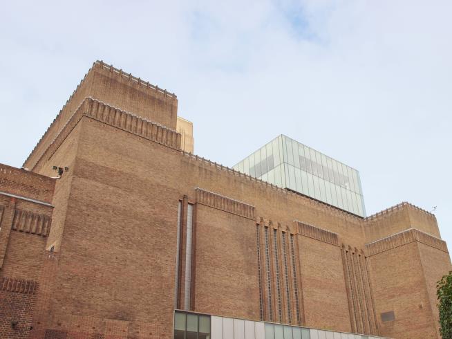Update on Boy Thrown From Tate Modern Has Mixed News