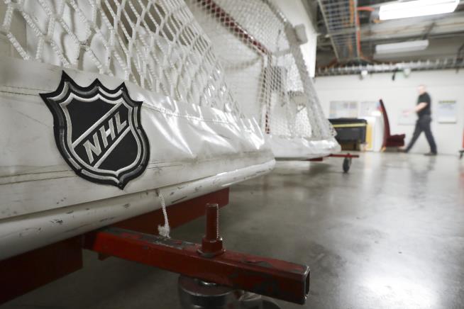 NHL, Players Reach Tentative Deal for 2021 Hockey