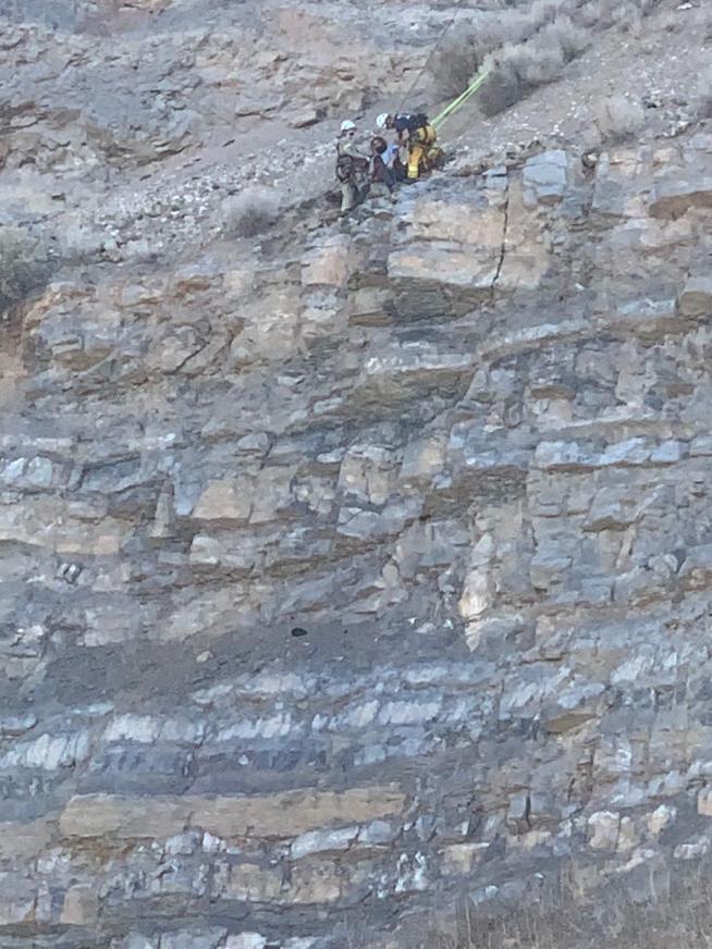 Hiker Falls 100 Feet, Lands on Cliff Ledge
