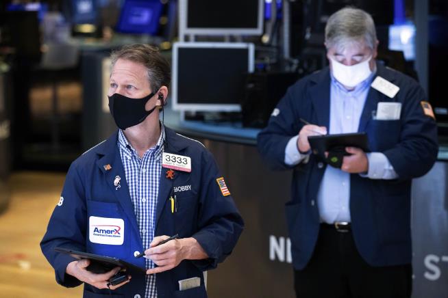 Wall Street Rises Again Despite Weak Jobs Report