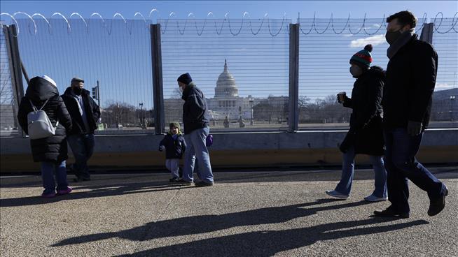 Capitol Police's Fence Idea Meets With Pushback