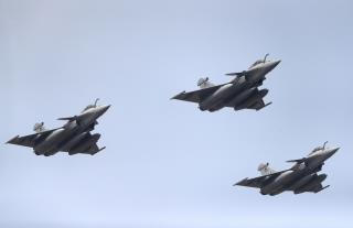 Military Jets Accidentally Knock Out Power to Town