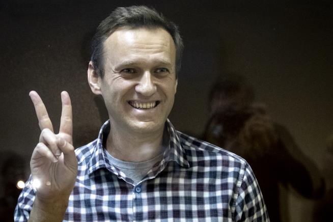 US Hits Russia With Sanctions Over Navalny
