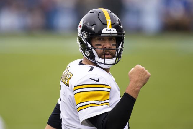 Roethlisberger Re-Signs, for $5M Less