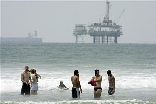 Democrats Switch Policy to Back Offshore Drilling