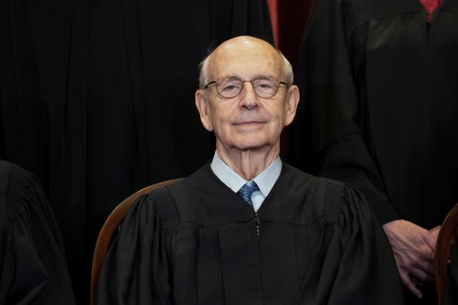 Oldest Supreme Court Justice Under Pressure to Retire