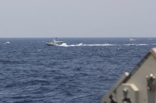 US Fires Warning Shots at Speedboats From Iran