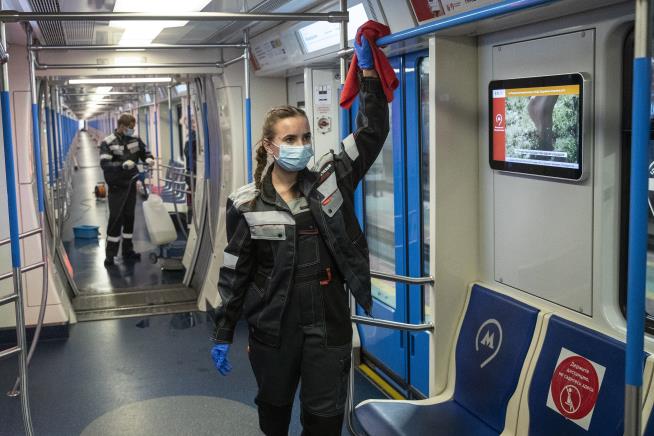 Moscow Subway Purges Pro-Navalny Workers