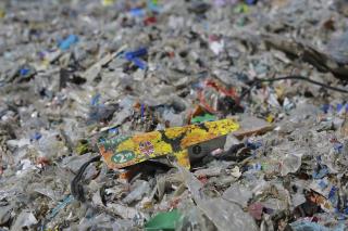 Report Identifies Biggest Contributors to Plastic Problem