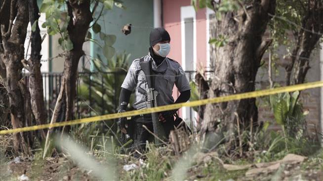 14 Bodies Found at Home of Ex-Cop in El Salvador