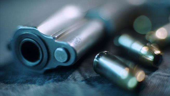Woman Accidentally Shot at Texas Gun Show