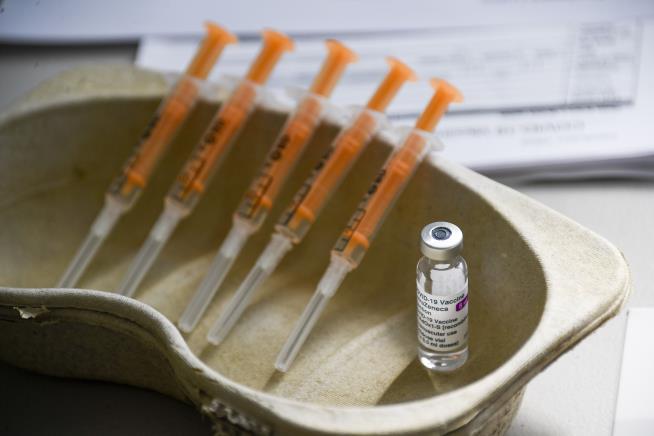 2 African Countries Finally Relent on COVID Vaccines