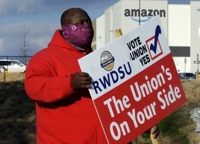 Amazon Pressured Union Voters, US Official Says