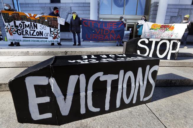 Federal Judge Rebuffs Landlords in Eviction Fight