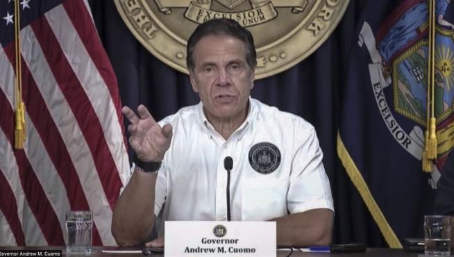 As Moving Day Nears, Cuomo Puts In for Retirement Pay