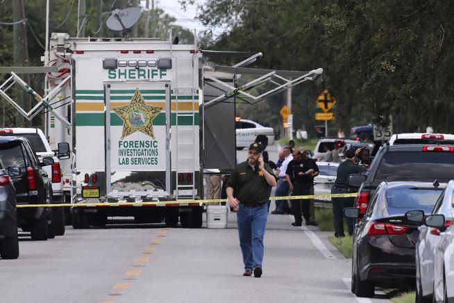 4 Dead in Fla. Mass Shooting, Including Mom Holding Baby