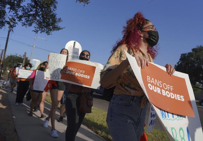 Garland: DOJ to 'Protect' Women Seeking Abortions in Texas