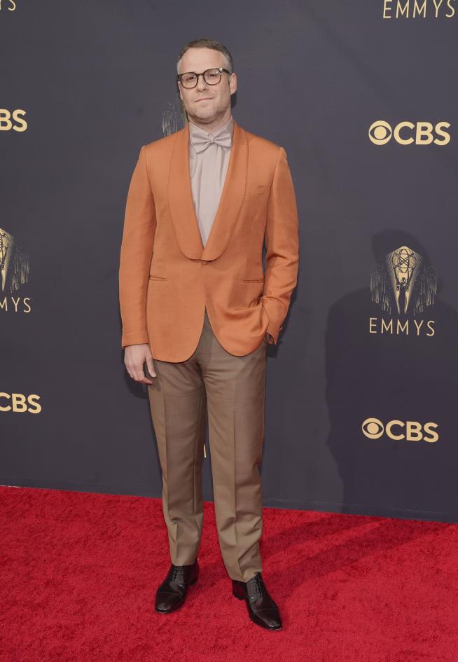 Seth Rogen at Emmys: This Isn't Very COVID-Safe