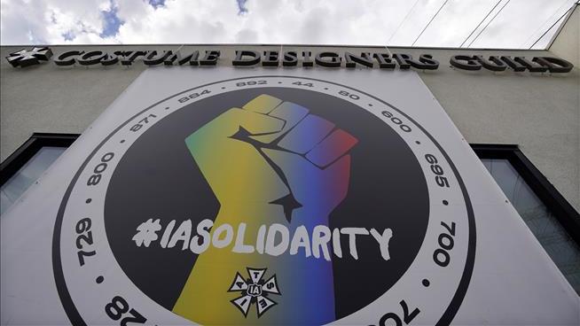 Last-Minute Deal Means No Strike for IATSE Workers