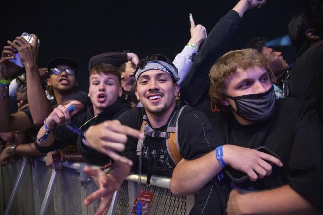 8 Dead After Crowd Surge at Houston Music Fest
