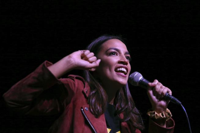 AOC: Dems Shouldn't Make Promises They Can't Keep