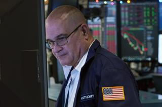 S&P 500 See-Saws as Investors Turn Cautious