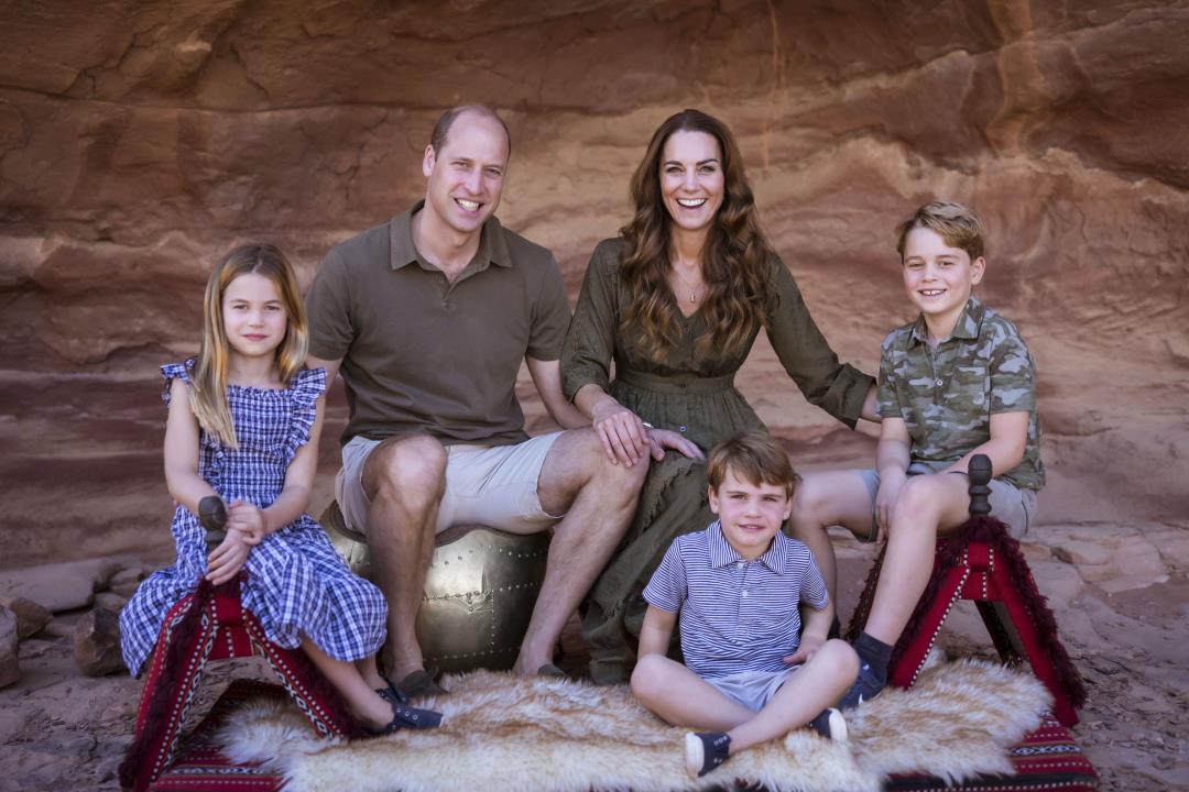 El príncipe William, la duquesa Kate lanza una tarjeta de Navidad no oficial