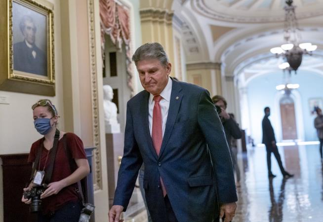 Manchin: White House Did 'Inexcusable' Things