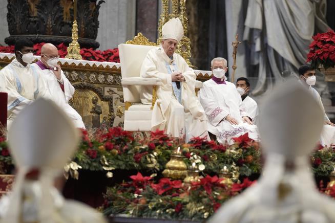 Pope Ushers in New Year With a Shoutout to Moms