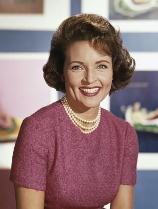 In 1950s, Betty White Took a Stand for Black Dancer