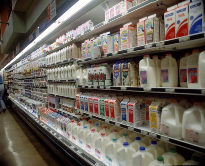 Grocery Chain: Use the Sniff Test on Milk