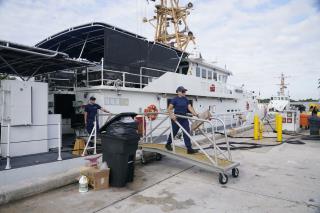 Coast Guard Nears End of Search for Migrants
