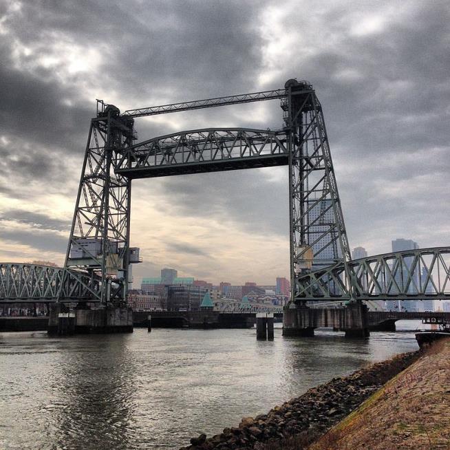City Will Dismantle Historic Bridge to Let Bezos Yacht Through