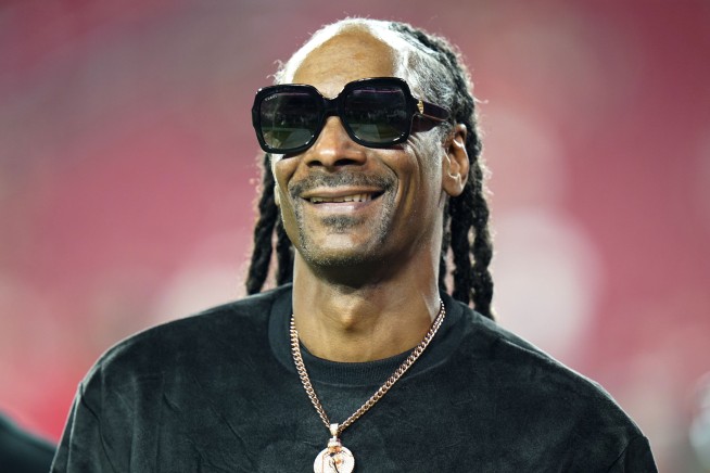 Snoop Dogg Sued Days Before Super Bowl Gig Snoop Dogg Sued Days Before Super Bowl Gig