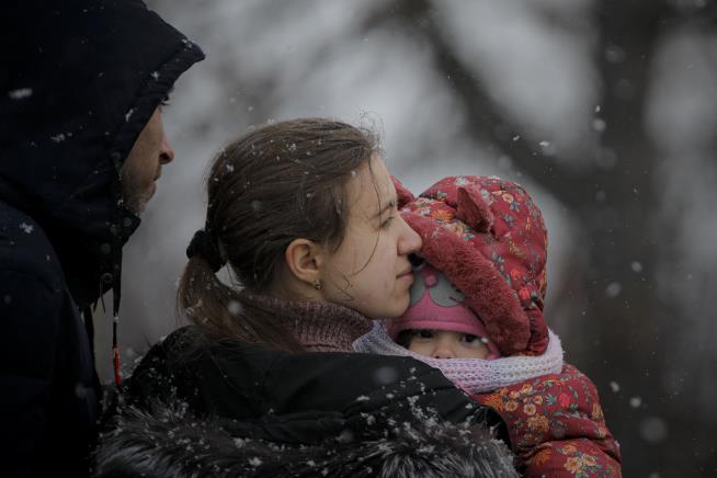 Russia, Ukraine OK Path for Refugees