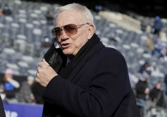 Woman Sues Jerry Jones, Says He's Her Father