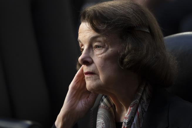 Feinstein Scoffs at Report on Alleged Memory Lapses