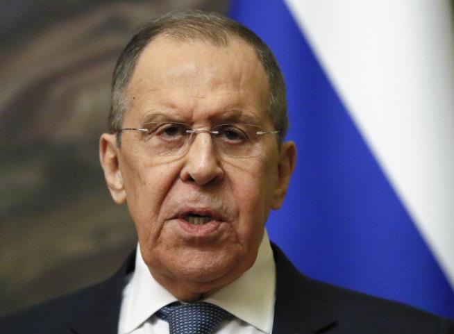 Lavrov's Remarks on Zelensky, Hitler Draw Outrage From Israel
