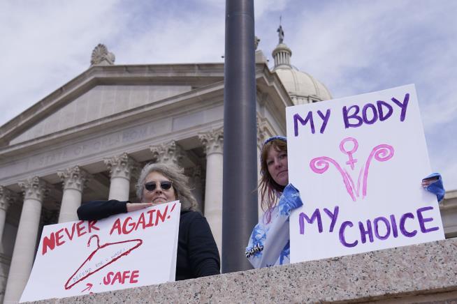 Could Abortion Be the Midterm Issue for Dems? It's Mixed