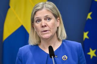 Sweden Ends 200 Years of Neutrality, Knocks on NATO's Door