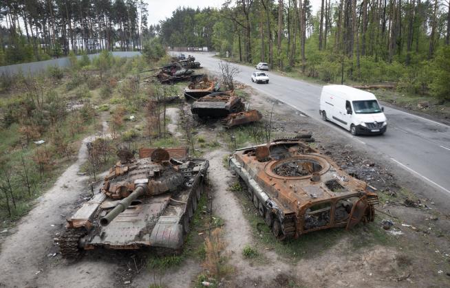 Ukraine War Raises Questions About Future of Tanks