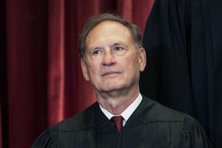 Roots of Alito's Roe Opinion Go Back to a 1985 Memo