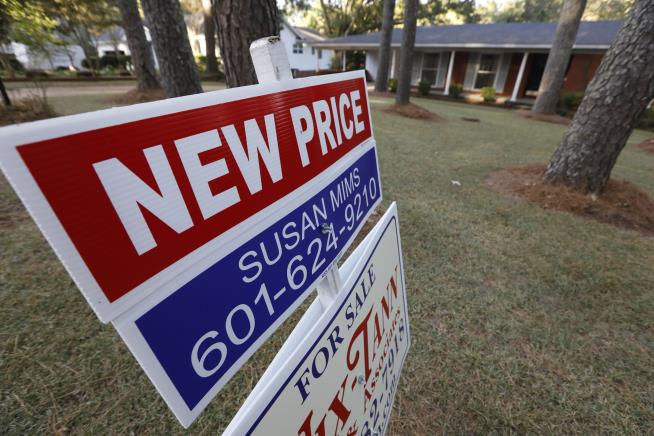 US Cities Seeing Most Cuts in Home Prices