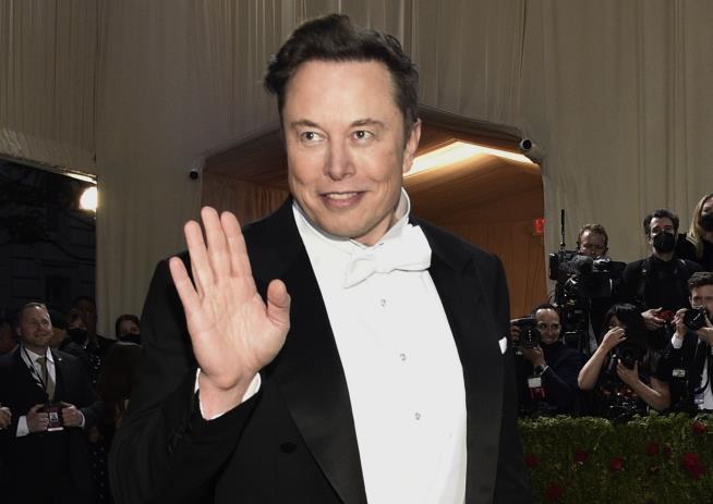 Elon Musk Hits Back at Twitter in Court