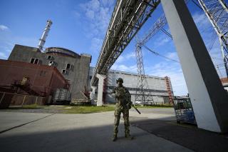 Russia's Hold on Nuclear Plant Stumps Ukraine
